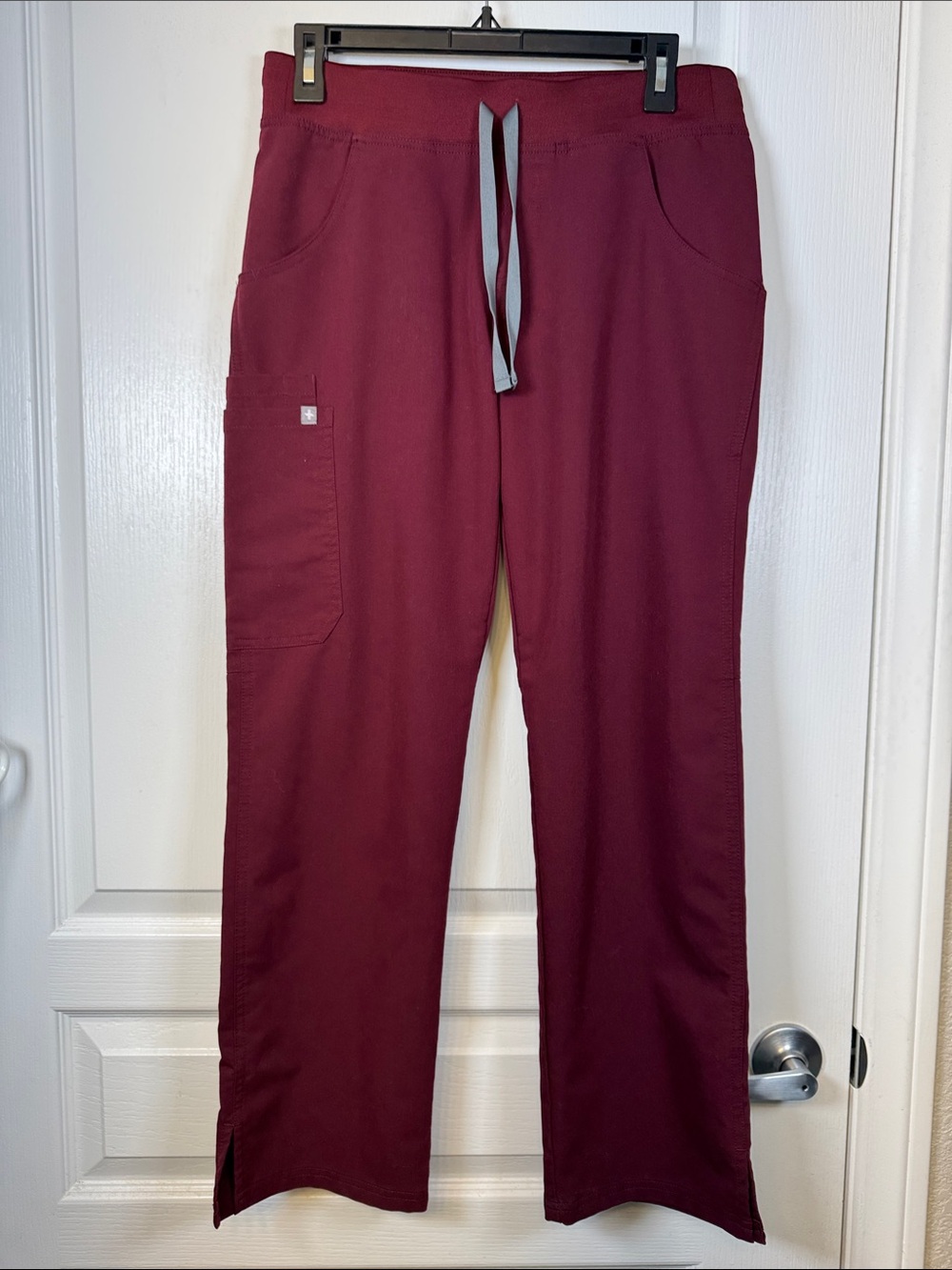 Figs Kade Cargo Scrubs Nurse Doctor Pharmacist Surgeon Burgundy Size Small #5123